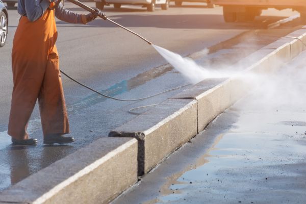 Commercial Concrete Cleaning in Pleasant Grove