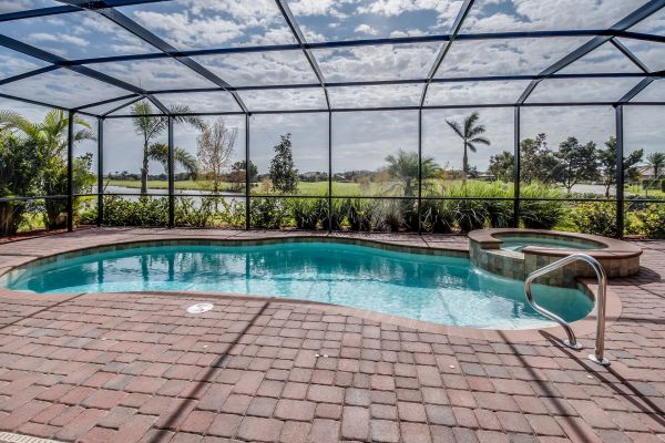 Cost of Pool Enclosure Cleaning in Pleasant Grove