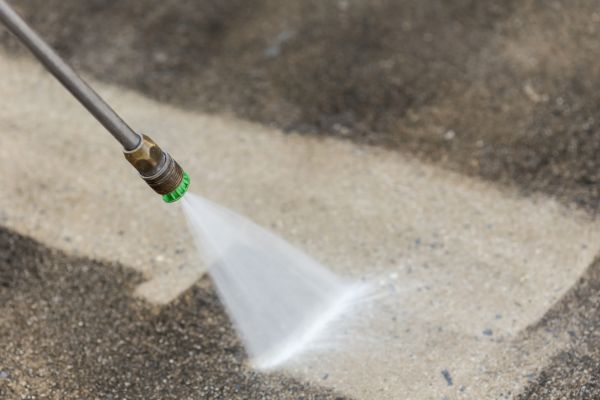 Cost of Garage Floor Power Washing in Pleasant Grove