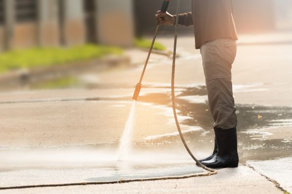 Residential Concrete Cleaning in Pleasant Grove