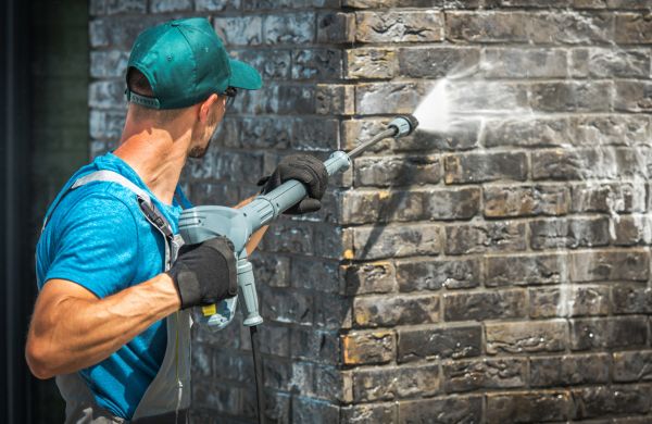 Cost of Brick Wall Cleaning in Pleasant Grove